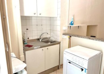 One-room apartment Via Vanchiglia, Torino (neighborhood Vanchiglia) - photo 9