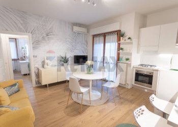 Sala da pranzo - Bilocale Via Don Alberto Carozza
 
5, Salsomaggiore Terme - foto 1