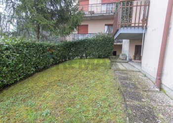 Giardino - Bilocale Via Don Alberto Carozza
 
5, Salsomaggiore Terme - foto 15