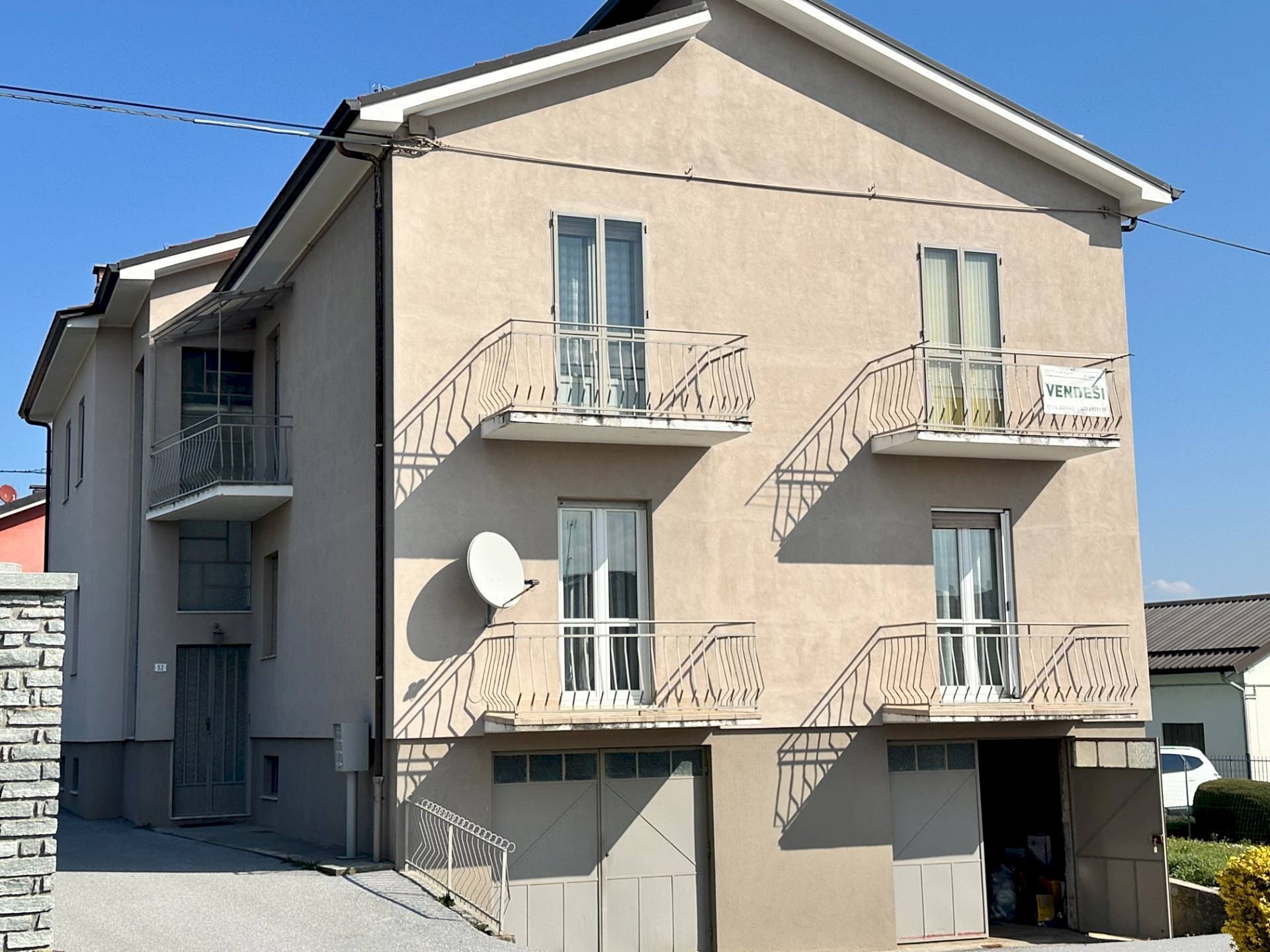 Esterno palazzo - Appartamento via Sant'Anna
 
52, Mondovì - foto 1