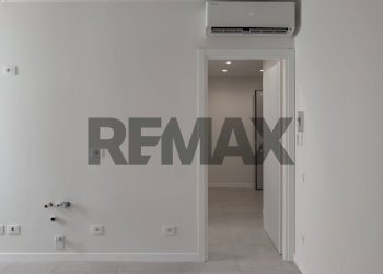 Hall / corridoio - Bilocale via emilia
 
22, San Donato Milanese - foto 33
