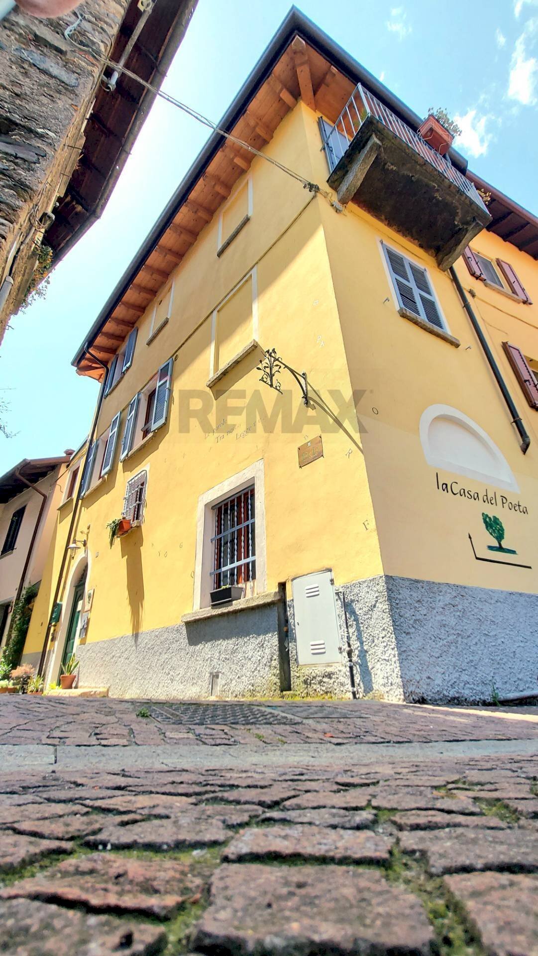 Edificio all\'aperto - Casa indipendente via al Castello
 
8, Dervio - foto 1