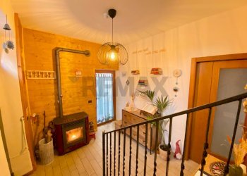 Hall / corridoio - Casa indipendente via al Castello
 
8, Dervio - foto 5