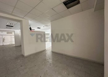 Stanza vuota - Locale Commerciale Via Moscati, Cercola - foto 11