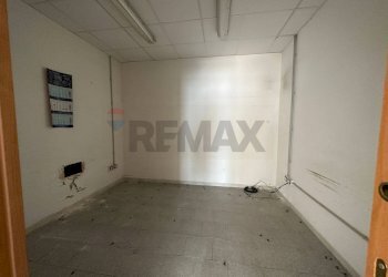 Stanza vuota - Locale Commerciale Via Moscati, Cercola - foto 12