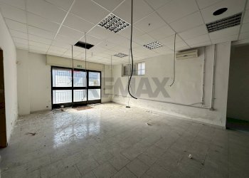 Stanza vuota - Locale Commerciale Via Moscati, Cercola - foto 17