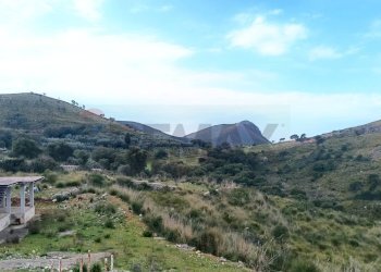 Vista delle montagne - Villa LOCALITA' LEVAGLIE / SCERPANO
 
SNC, Itri - foto 6