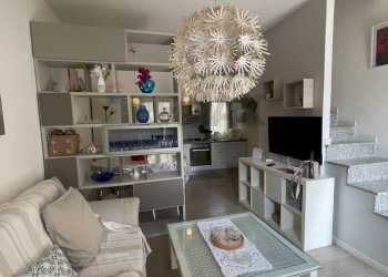 Soggiorno - Semi-detached house Cascina San Nazzaro, Bellusco - photo 5