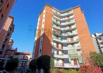 Edificio all\'aperto - Bilocale Sesto San Giovanni - foto 1
