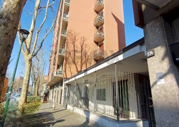 Edificio all\'aperto - Bilocale Sesto San Giovanni - foto 2