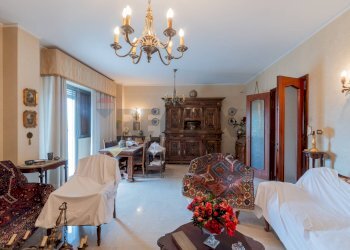 Sala da pranzo - Appartamento VIALE DEL FANTE
 
50, Palermo - foto 8