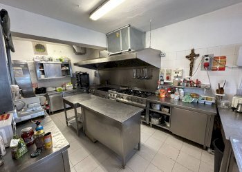 Foto 8 - Commercial Activity Via Livornese
 
648, Pisa - photo 8