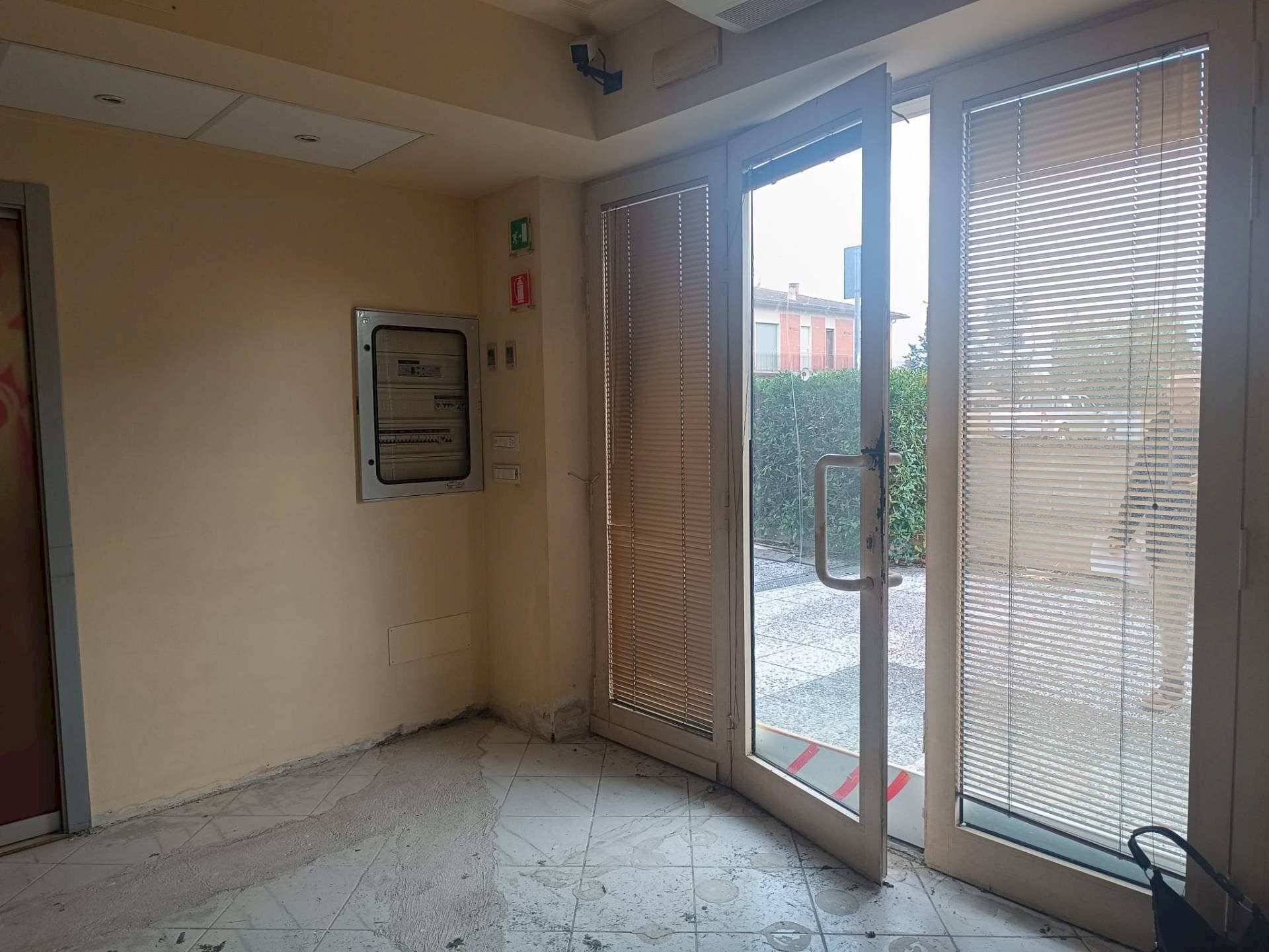 Foto 3 - Attività Commerciale Via dei castelli
 
3, Palaia - planimetria 1