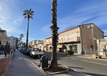 Foto 3 - Attività Commerciale via del Popolo
68, Palaia - foto 3