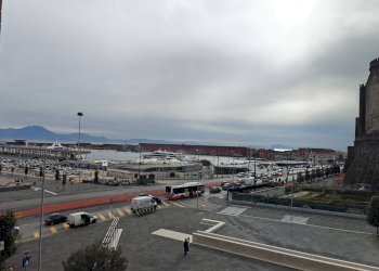 Foto 16 - Office Piazza Municipio
 
84, Napoli - photo 16