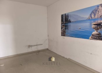 Foto 4 - Commercial Activity VIALE EUROPA
 
128, Spoltore - photo 4