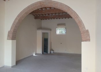 Foto 1 - Commercial Premises via valdera, Ponsacco - photo 1