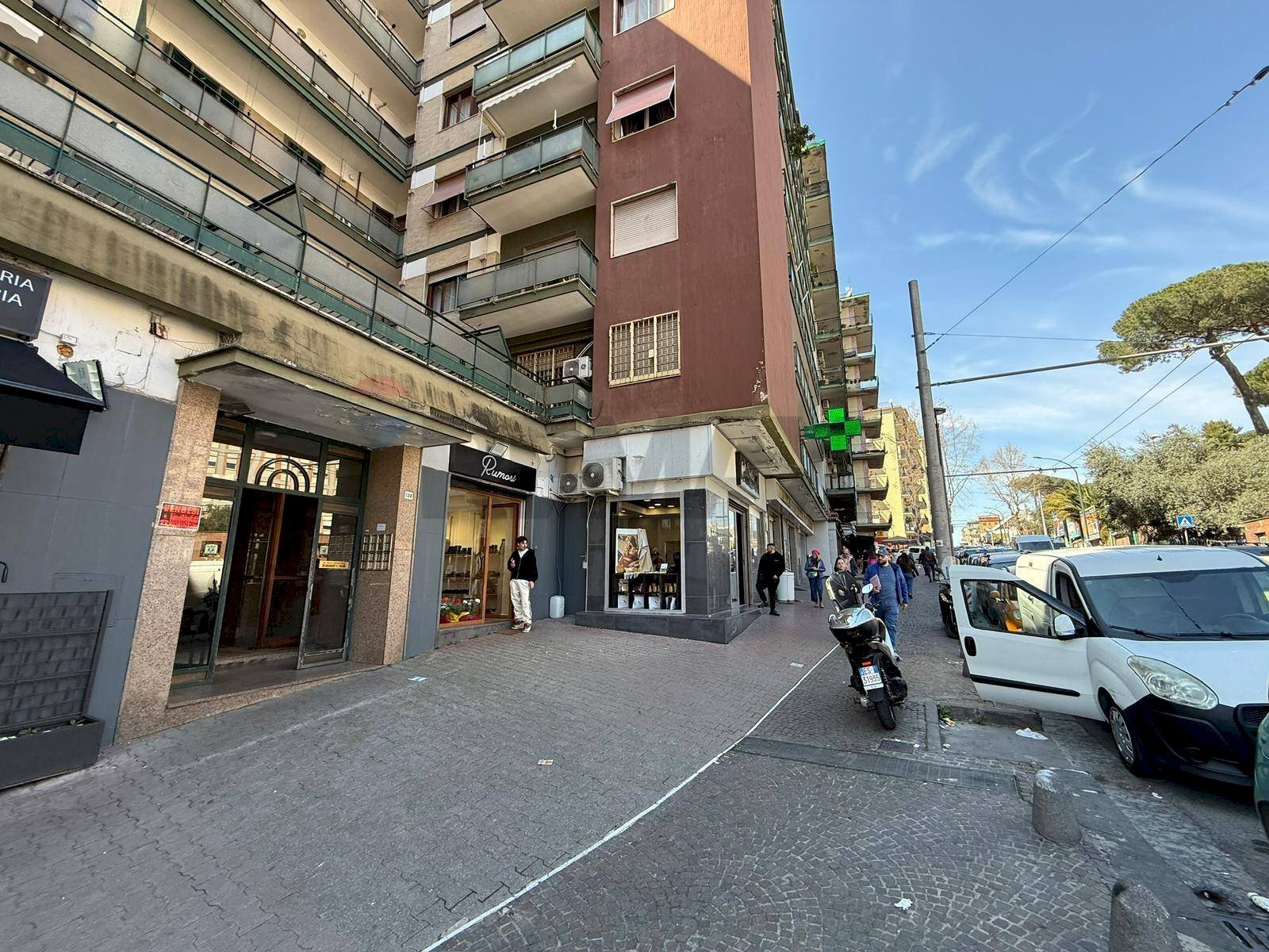 Edificio all\'aperto - Commercial Premises Napoli - photo 1