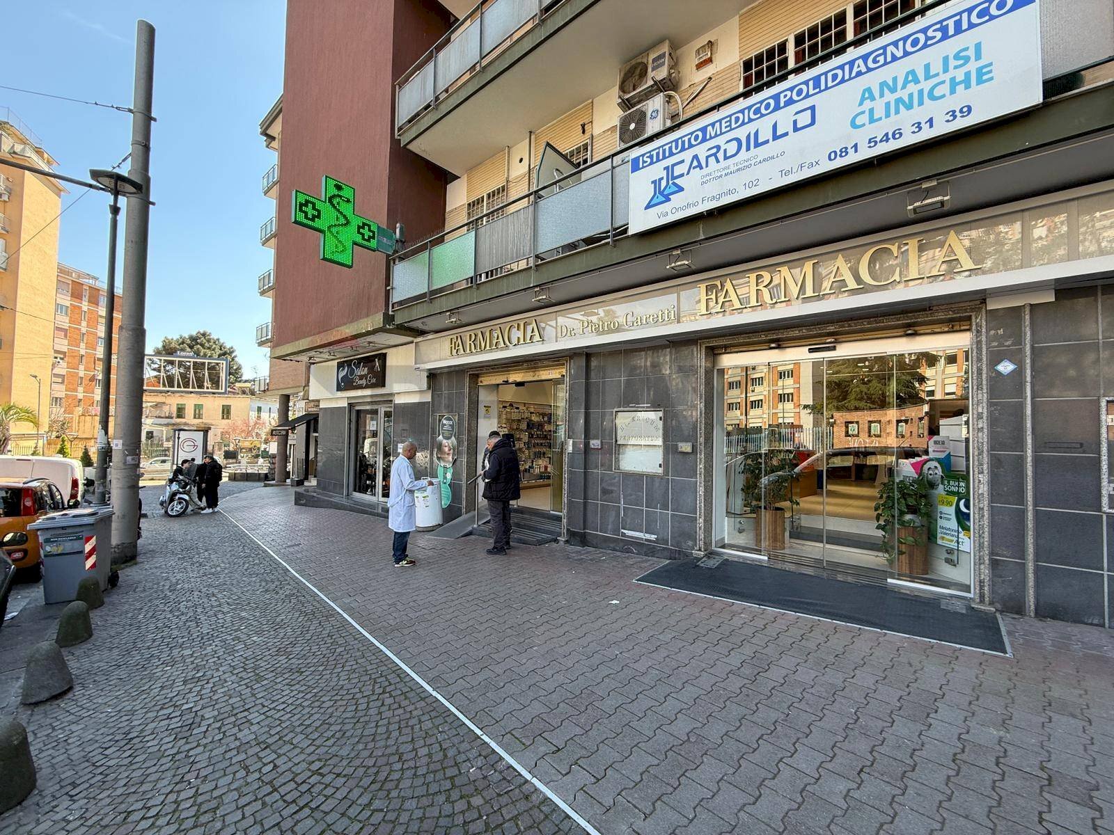 Edificio all\'aperto - Commercial Premises Napoli - photo 3