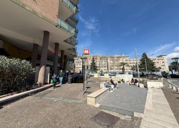 Edificio all\'aperto - Commercial Premises Napoli - photo 4