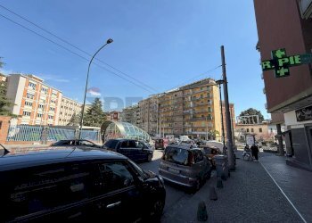 Edificio all\'aperto - Commercial Premises Napoli - photo 11