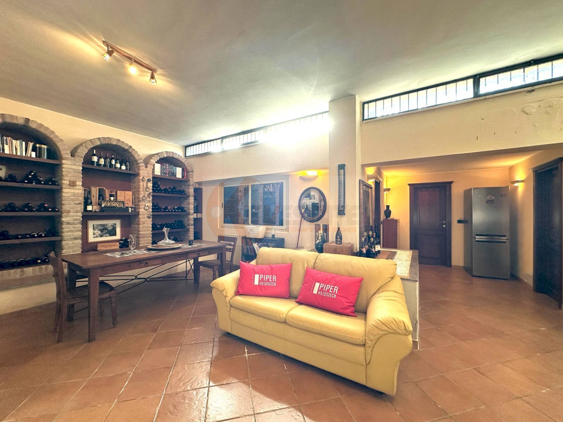 Foto 2 - Ufficio via Crispatzu
 
6/A, Sassari - foto 2