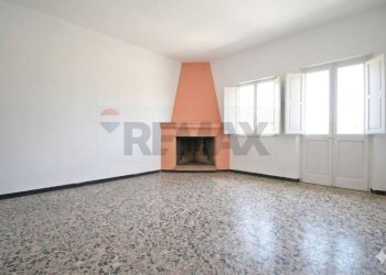 Stanza vuota - Casa semi indipendente Vico Crispi
 
9, Domusnovas - foto 10