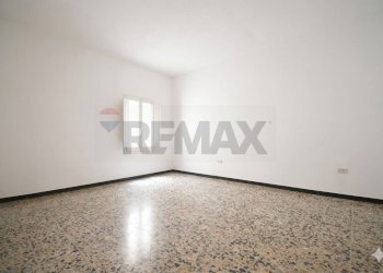 Stanza vuota - Casa semi indipendente Vico Crispi
 
9, Domusnovas - foto 13