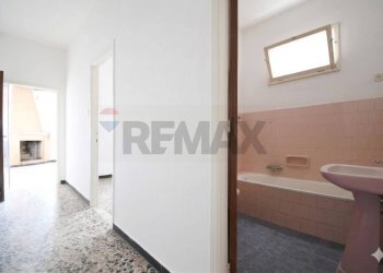 Bagno - Casa semi indipendente Vico Crispi
 
9, Domusnovas - foto 15