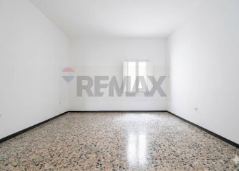 Stanza vuota - Casa semi indipendente Vico Crispi
 
9, Domusnovas - foto 21