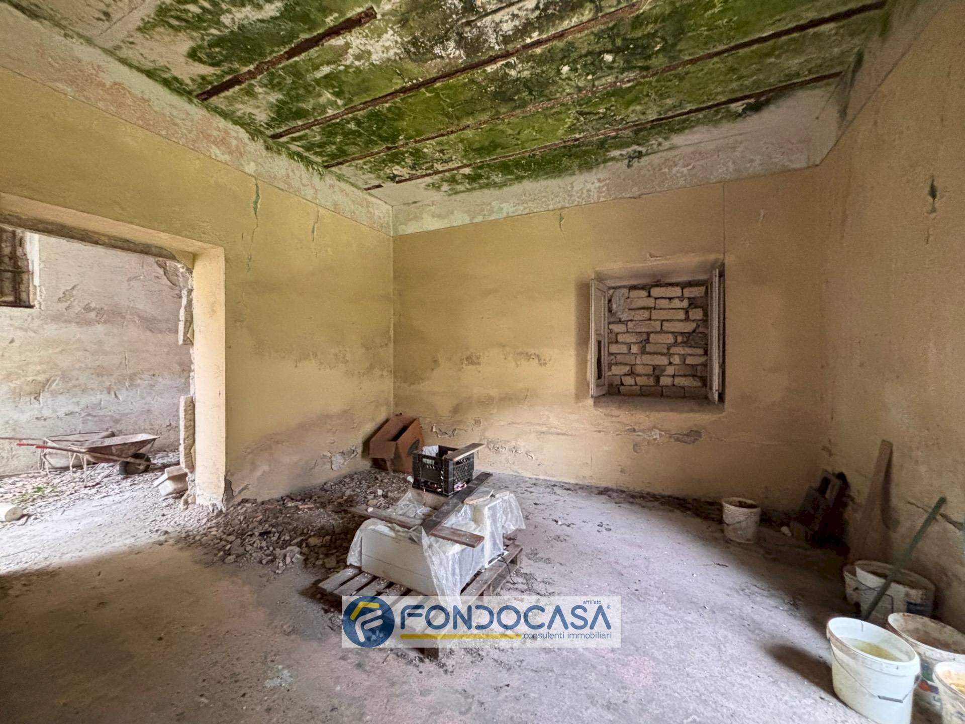 Foto 1 - Stabile - Palazzo via girardi
 
66, Sant'Antimo - foto 1