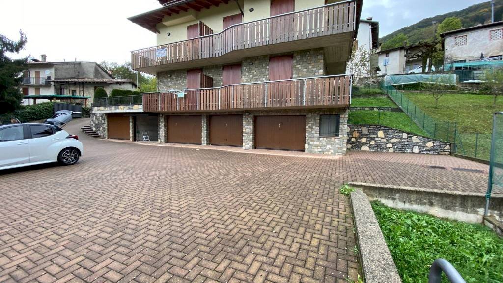 Facciata - Bilocale via Fondo, Aviatico - foto 1