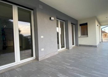 Terrazzo - Three-room apartment via Luigi Morelli, Castellanza - photo 28