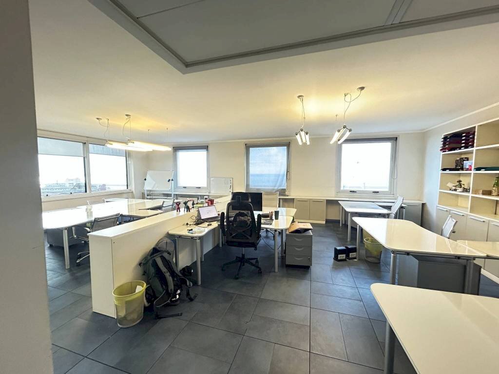 Ufficio - Ufficio via di Francia, 28, Genova (zona Sampierdarena) - foto 1