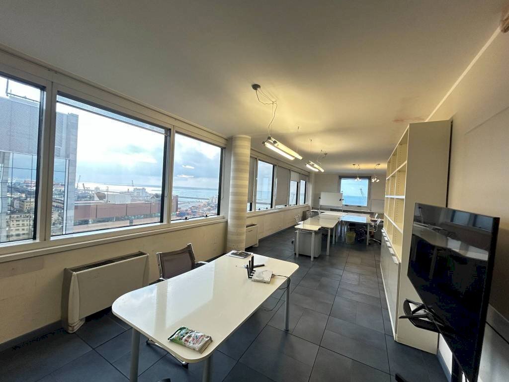 Ufficio - Ufficio via di Francia, 28, Genova (zona Sampierdarena) - foto 2