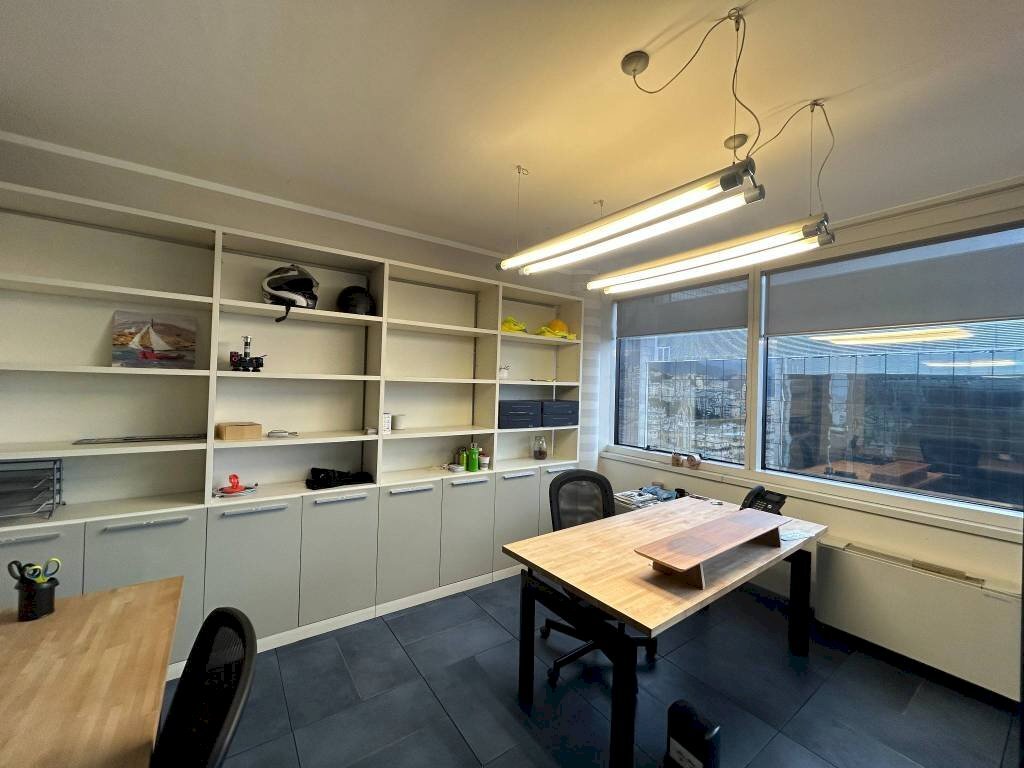 Ufficio - Ufficio via di Francia, 28, Genova (zona Sampierdarena) - foto 3