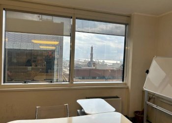Veranda - Ufficio via di Francia, 28, Genova (zona Sampierdarena) - foto 9