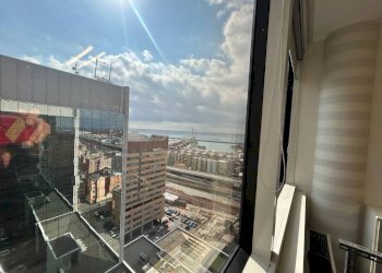 Terrazzo - Ufficio via di Francia, 28, Genova (zona Sampierdarena) - foto 18