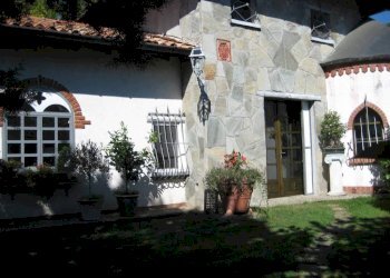 Facciata - Villa strada Baldissero, 7, Torre Canavese - foto 13