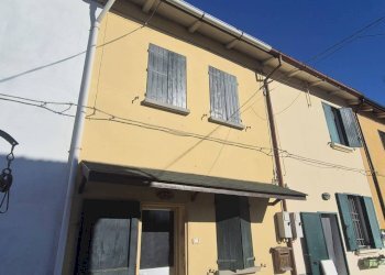 Foto 2 - Villa a Schiera via confine inferiore
 
127, Molinella - foto 2