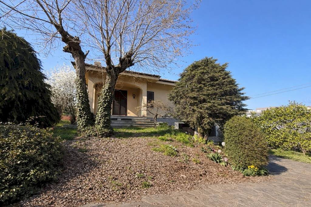 Giardino - Villa via Ludovico Vaj, Carmagnola - foto 2