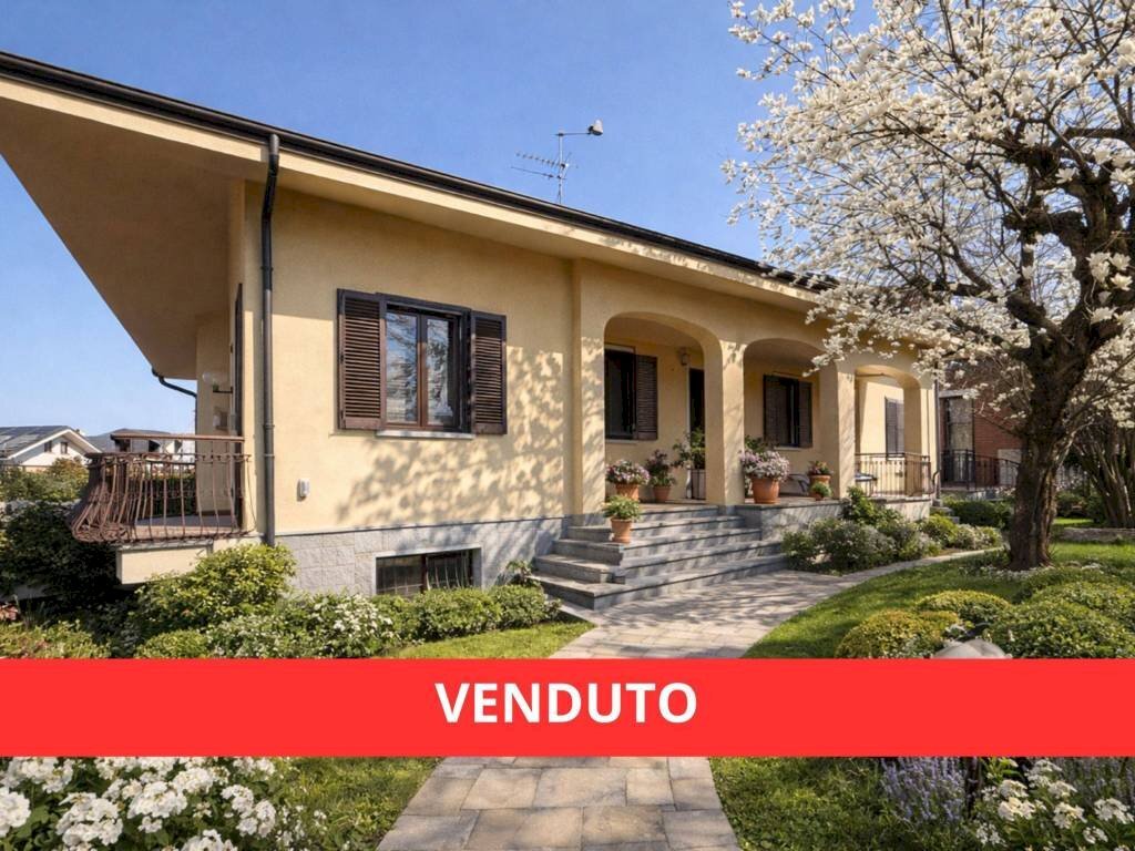 Facciata - Villa via Ludovico Vaj, Carmagnola - foto 1