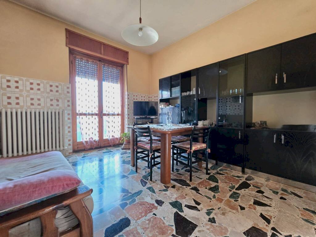 Cucina - Appartamento Alba - foto 2