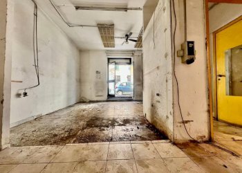 Interno non residenziale - Negozio via Acqui, 25, Roma - foto 1