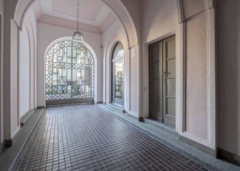 Interno palazzo - Two-room apartment via Garessio, 17, Torino (neighborhood Nizza Millefonti) - photo 5