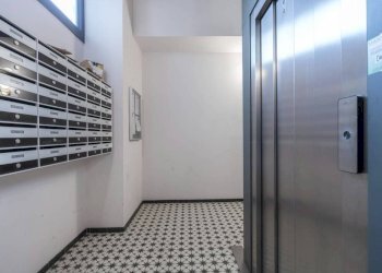 Interno palazzo - Two-room apartment via Garessio, 17, Torino (neighborhood Nizza Millefonti) - photo 7