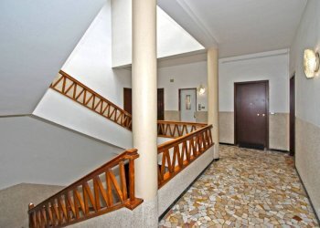 Interno palazzo - Quadrilocale via Pietro Mengoli, Bologna (zona Massarenti) - foto 27