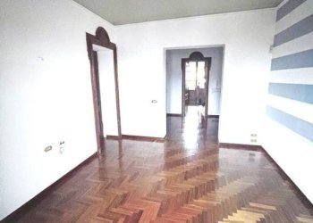 Soggiorno - Four-room apartment corso Cento Cannoni, 16, Alessandria - photo 24