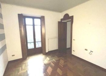Soggiorno - Four-room apartment corso Cento Cannoni, 16, Alessandria - photo 26