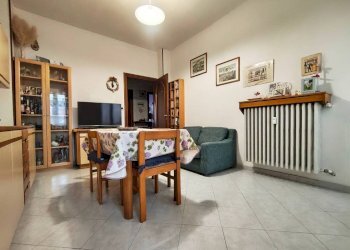 Salone - Trilocale via Giosuè Carducci, 8, Moncalieri - foto 1